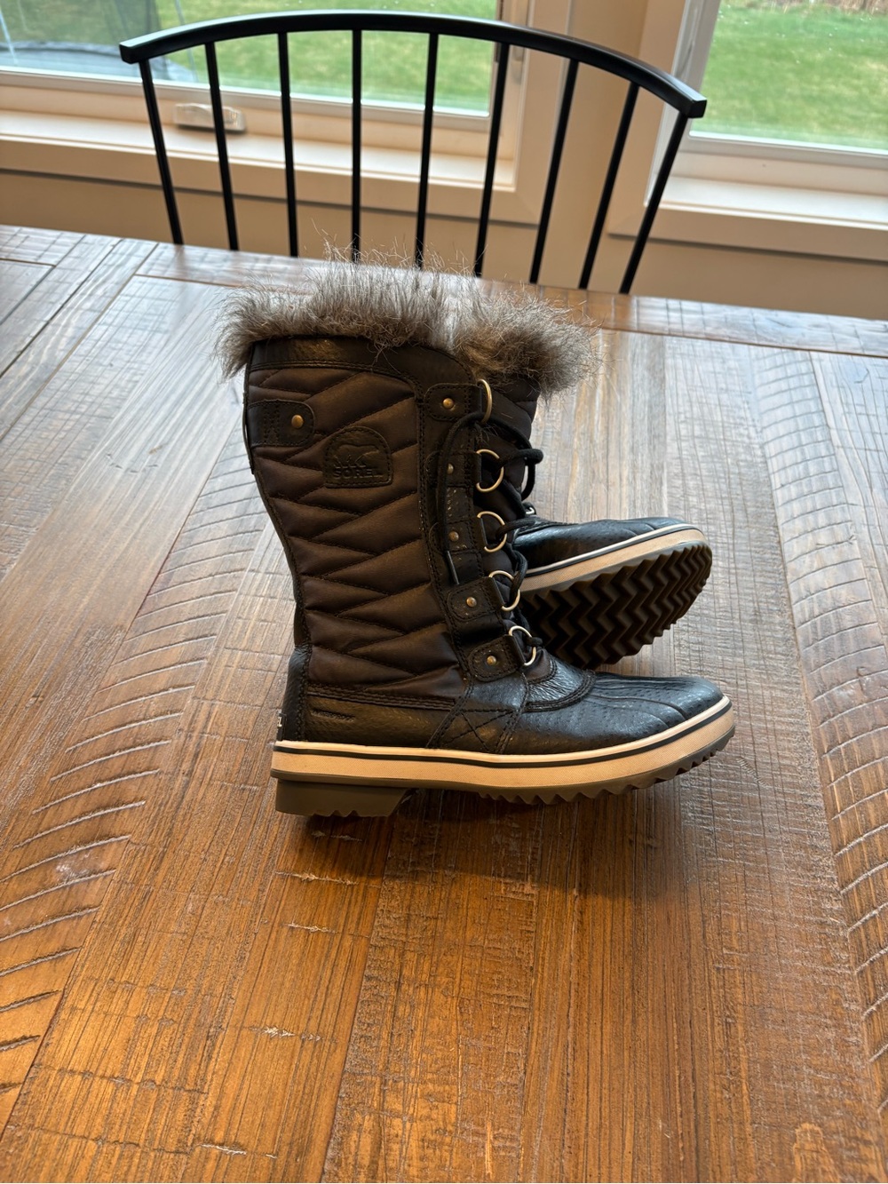 Sorel Black Quilted Lace-Up Winter Boots with Faux Fur Collar